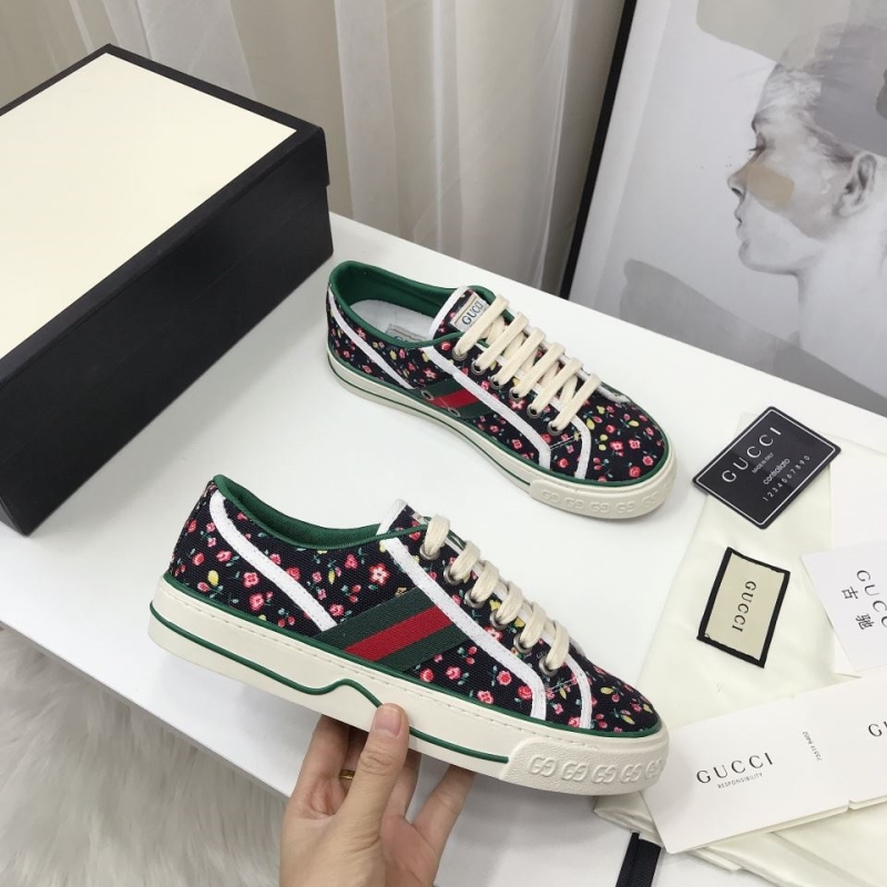 Gucci Casual Shoes